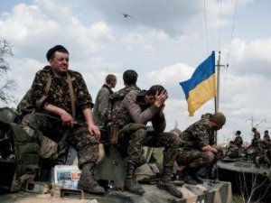 Порошенко ввів в дію рішення РНБО щодо мирного плану на Донбасі