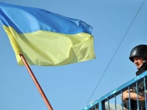 Фото: Президент нагородив медалями трьох поранених полтавців на Сході