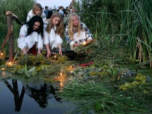 Фото: Івана Купала: у Полтаві проведуть флешмоб вінків, у Ковалівці свято відмінили