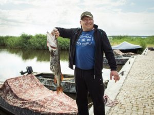 Рибалки з усієї України змагалися під Полтавою (фото)