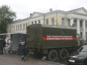 У Полтаві на Південному вокзалі діє мобільний пункт допомоги біженцям