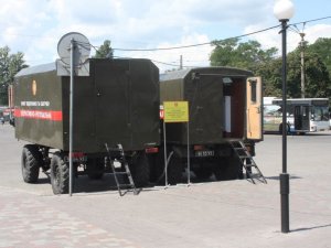 Фото: Мобільний пункт для біженців у Полтаві: чим допоможуть