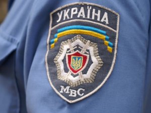 Фото: У Полтаві міліціонер з екс-колегами вимагали грошей від підприємця