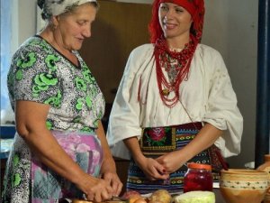 Фото: У полтавських селах шукають старовинні рецепти борщу
