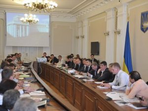 В Україні збираються учетверо скоротити кількість контролюючих служб