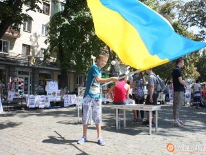 Фото: Відомо, скільки назбирали полтавці на благодійному марафоні для військових