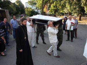 У Полтаву привезли тіло ще одного загиблого, прощатимуться 24 серпня