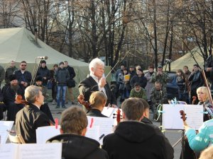 Фото: Полтавські музиканти грали для захисників Вітчизни у Слов’янську