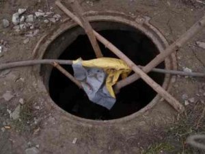 Фото: У Полтаві за тиждень вкрали 25 люків