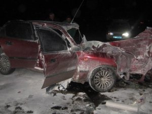 Фото: Під Полтавою військовий скоїв ДТП, після чого застрелився – внаслідок зіткнення авто загинула 15-річна дівчина