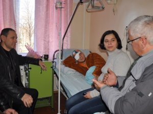 Фото: Пораненого полтавського міліціонера можуть лікувати у Литві