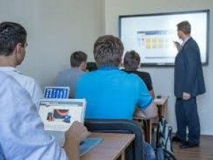 Фото: Полтавська школа змагається за клас із новітніми технологіями