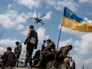 Фото: В Україні планують визнати АТО на Донбасі війною – наслідки воєнного стану