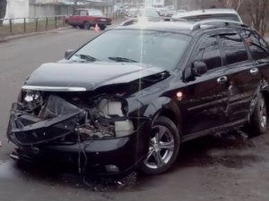 На одній із вулиць Полтави не розминулися три автомобілі