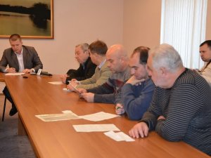 Активісти провели громадську атестацію полтавському чиновнику