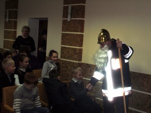 Полтавські рятувальники вітали дітей-переселенців з Святим Миколаєм