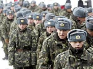 Українці в армії будуть служити півтора року
