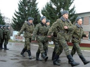 Стало відомо скільки громадян заберуть на строкову службу в 2015 році