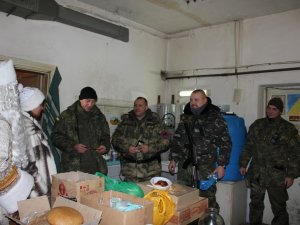 У новорічну ніч гоголівці дарували свято бійцям АТО