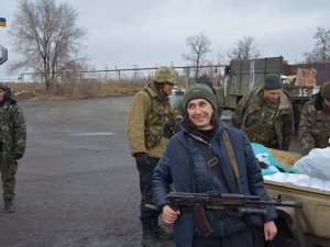 Фото: Філарет нагородив полтавку медаллю за допомогу бійцям АТО