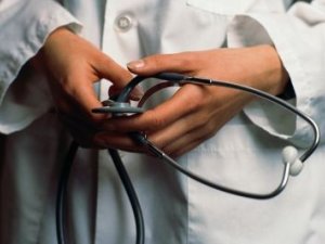 Двох полтавських лікарів звинувачують у хабарництві