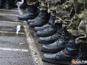 Фото: У Міноборони рекомендують не випускати військовозобов’язаних за кордон