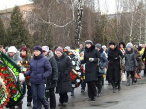 У Пирятині оплакують загиблого в АТО військового