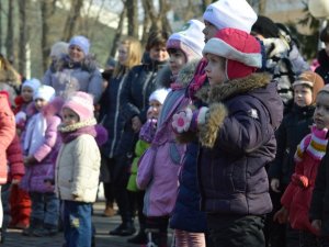 Зиму проводжали, весну зустрічали: свято Масляної у Полтаві для дітей