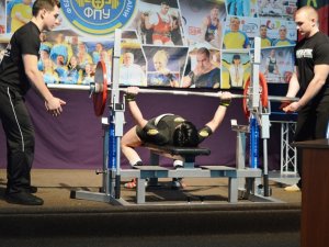 У Полтаві зібралися пауерліфтингісти з усієї країни
