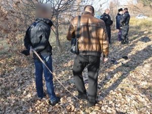 За крадіжку майже 100 тисяч і погрозу міліціонеру зброєю чоловік отримав лише три роки умовно