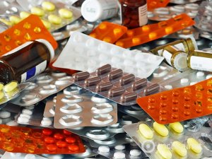 Фото: Незабаром ціни на ліки в аптеках можуть знизитись?