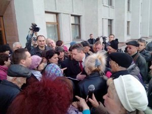 Фото: У Полтаві мітинг проти тарифів – погрожують перекрити рух та заблокувати ОДА (оновлено)