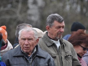 Фото: У поминальний понеділок в Полтаві відслужили панахиду за загиблими героями