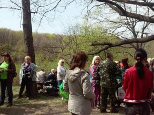 Під час суботника у полтавському Дендропарку прибрали вісім гектарів (ФОТО)