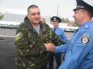 Фото: Працівники полтавської ДАІ повернулися додому