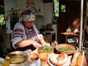 Фото: Полтавців запрошують посмакувати старовинними борщами