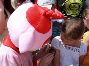 Фото: У Полтаві влаштували свято у День захисту дітей