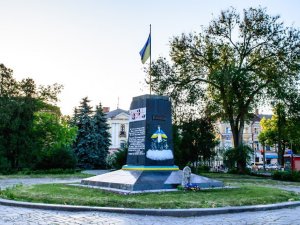 Фото: Про можливі маніпуляції з сквером Героїв України в Полтаві