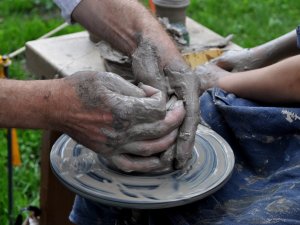 Народні майстри з’їхалися до Опішні: фоторепортаж із традиційного фестивалю