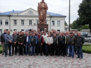 Фото: У Глобиному протестували чорнобильці