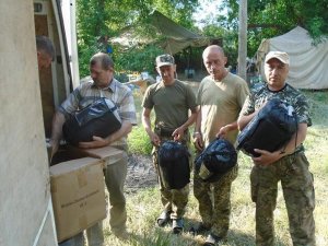 Фото: «Вільні люди» із Полтави відвезли допомогу для 30-ї бригади