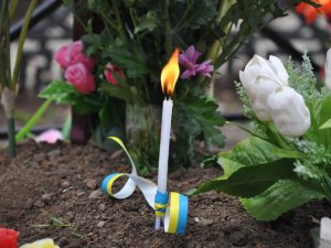 Фото: Полтавців закликають допомогти у створенні меморіалу загиблих в АТО на центральному кладовищі