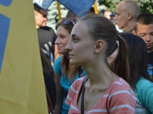 Фото: «Азов» пройшов мирною ходою у Полтаві (ФОТО)