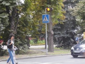 Фото: У Миргороді встановили додаткові мерехтливі світлофори
