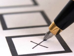 Фото: Порошенко підписав указ про проведення місцевих виборів 25 жовтня