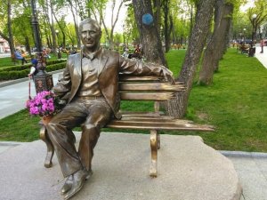 Апеляційний суд постановив знести пам’ятник Олегу Бабаєву