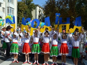 У Полтаві пройшов масштабний парад вишиванок (ФОТО, ВІДЕО)