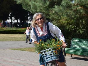 Фото: У Полтаві пройшов РетроВелоПарад