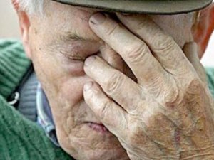 Фото: На Полтавщині 70-річний дідусь отримав 5 ударів цеглиною по голові від односельця