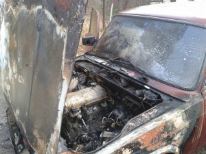 Фото: У міліції розповіли, які  розглядають версії загорання автомобіля полтавського журналіста Громадського ТБ